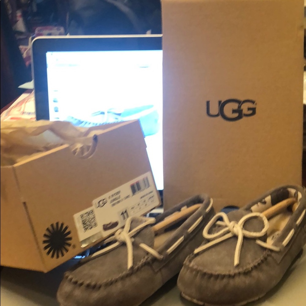 UGG kid K Ryder Moccasin gray charcoal New wBox